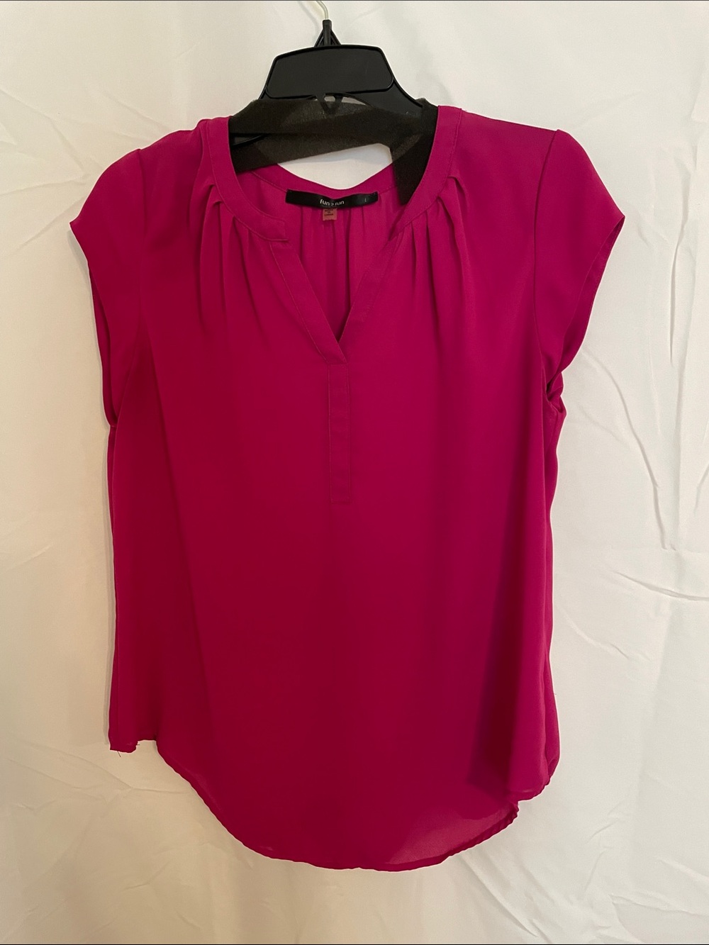 fun 2 fun Fuchsia Cap-Sleeve V-Neck Blouse